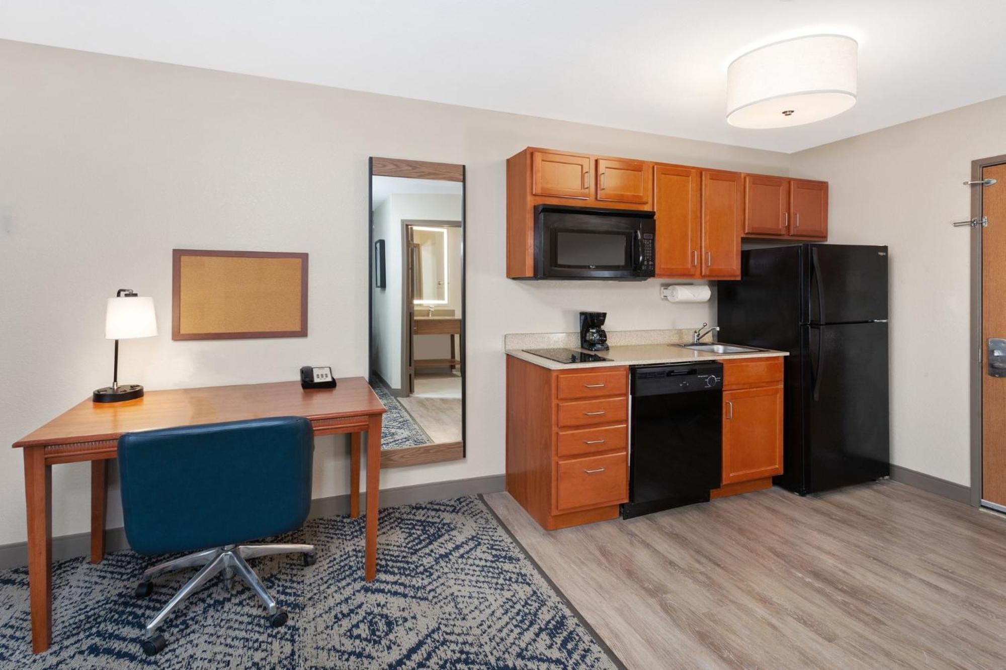 Candlewood Suites Louisville North By Ihg Clarksville  Exterior foto